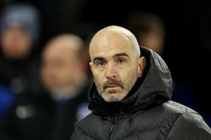 记者：切尔西主帅马雷斯卡累积黄牌停赛