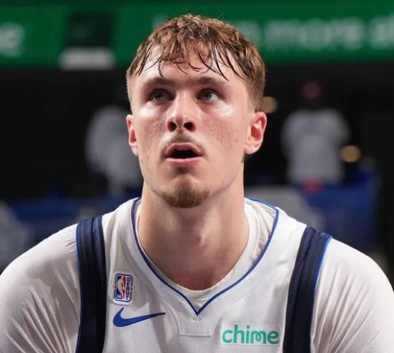 开云官方网站-弗拉格近10战场均22.1分6.2板5.8助1.4断1.3帽，命中率46.3%